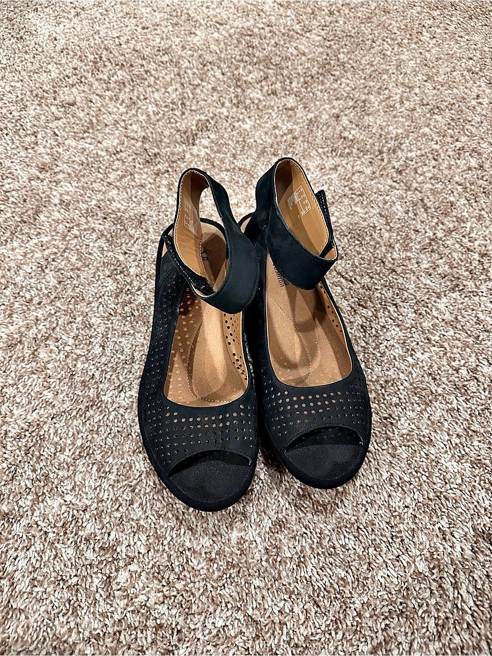 Clarks soft cushion Black Wedge Sandals